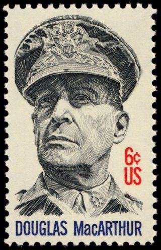 Douglas MacArthur op een Amerikaanse postzegel, 1971