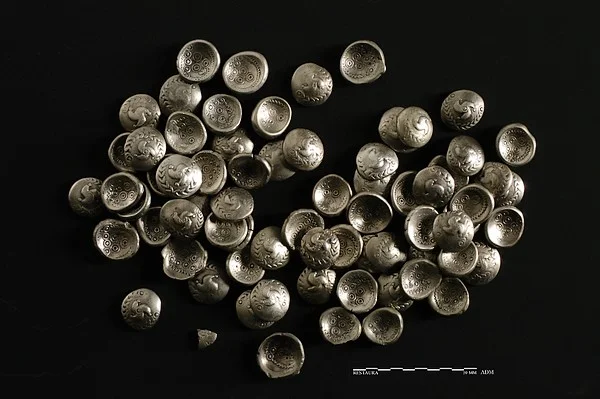 Zilveren Triquetrum –regenboogschotels, 50 v.Chr.