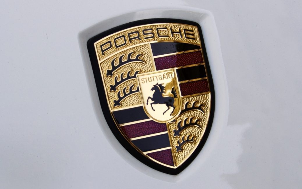 Embleem van Porsche (CC BY-SA 3.0 - Endlezz - wiki)