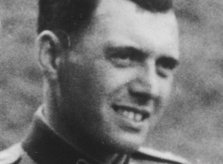 Mengele in 1944 (Publiek Domein - wiki)