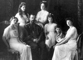 Tsaar Nicolaas II en zijn gezin in 1910