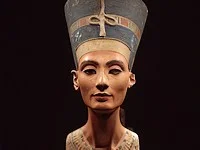 Egypte gaat 'bewijzen' dat Duitsland de buste van Nefertiti stal