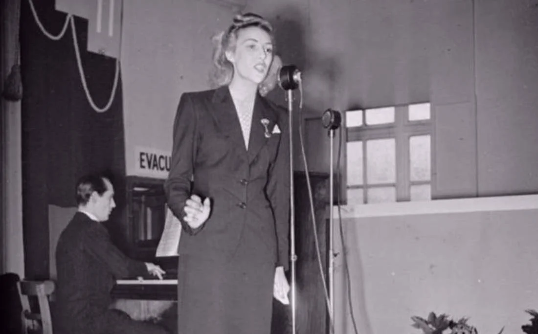 Vera Lynn in 1941 (wiki)