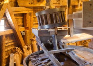 Steenzolder van Molen de Nachtegaal in de Beemster - cc