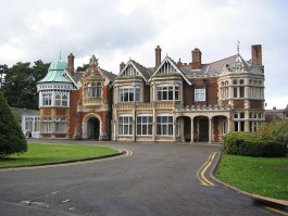 Bletchley Park, het landgoed waar tijdens de oorlog de Government Code and Cipher School (GC&CS) was gehuisvest