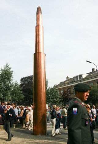 Het Vrijheidsvuur in Wageningen, tijdens het bevrijdingsfestival op 5 mei 2011 (CC BY-SA 3.0 - Hjvannes - wiki)