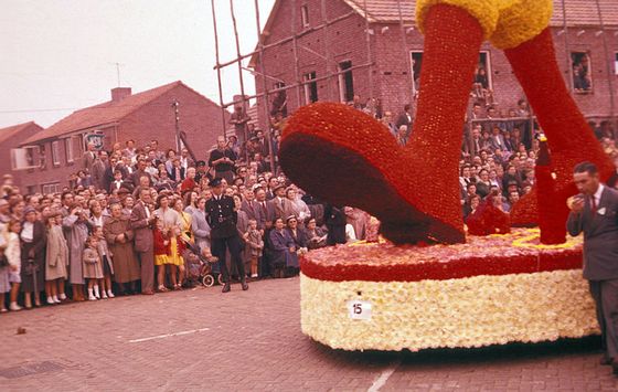 Bloemencorso van Zundert, 1956 – Foto: CC/Archief Stichting Bloemencorso Zundert