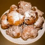 De oliebol, een Nederlandse traktatie - Foto: CC