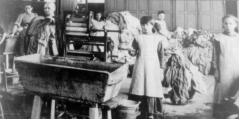 Ierse Magdalene Laundry, ca. vroeg 1900