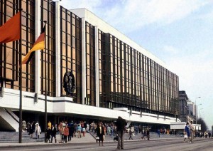Palast der Republik in Oost-Berlijn, 1976 – Foto: CC