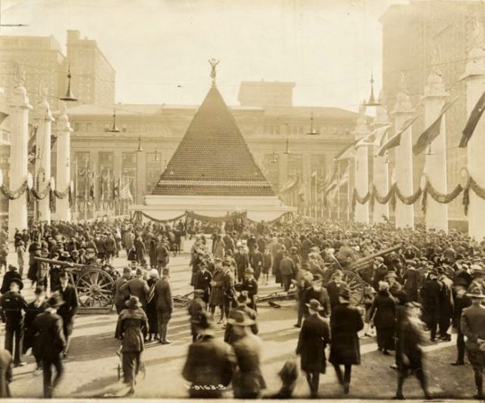 Een bijzondere piramide in New York (1918)