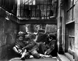 Slapende kinderen in Mulberry Street, 1890 - Jacob Riis