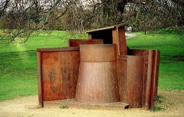 'Dream City', een werk van  Anthony Caro in Yorkshire Sculpture Park - Foto: CC