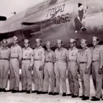 Tokyo Rose werd steeds populairder. Er werd zelfs een Amerikaans militair vliegtuig naar hem vernoemd - Foto: September, 1944 (atheyfamily.org)