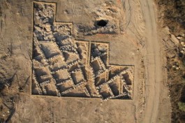 Luchtfoto van het 2300 jaar oude dorp