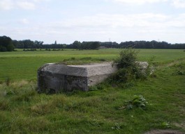 Kazemat van de Grebbelinie aan de Eem bij Hoogland