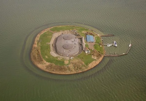 Luchtfoto van fort Pampus (cc Johan Bakker)