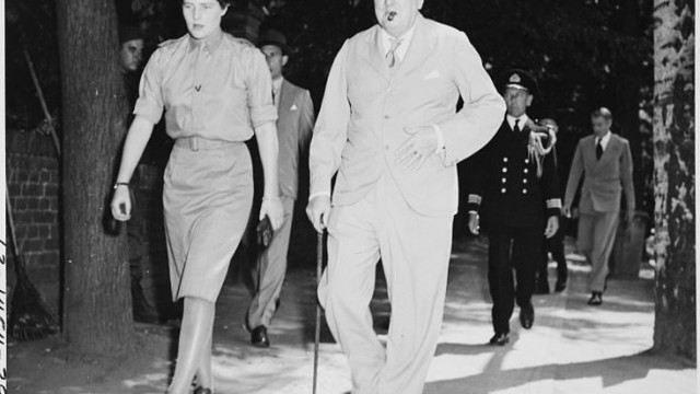 Mary en Winston Churchill in Potsdam, 1945 (National Archives)