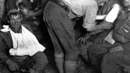 De starende soldaat is typisch voor shellshock - Omgeving Ieper, 1917