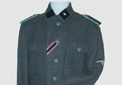 Duits uniform uit de Tweede Wereldoorlog - cc