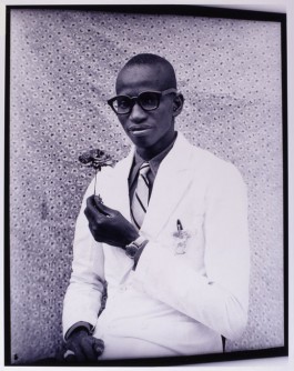 Seydou Keïta, Untitled 1958/1959 (Seydou Keïta Photography Estate)