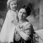 Koningin Wilhelmina en Juliana, ca. 1914
