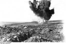 Exploderende granaat tijdens de Slag om Verdun - Bundesarchiv