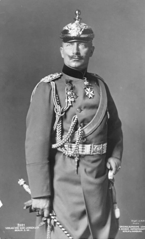 Wilhelm II met punthelm
