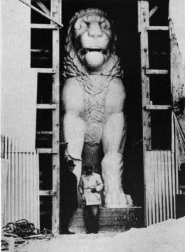 Leeuw van Amphipolis (theamphipolistomb.com/lion)
