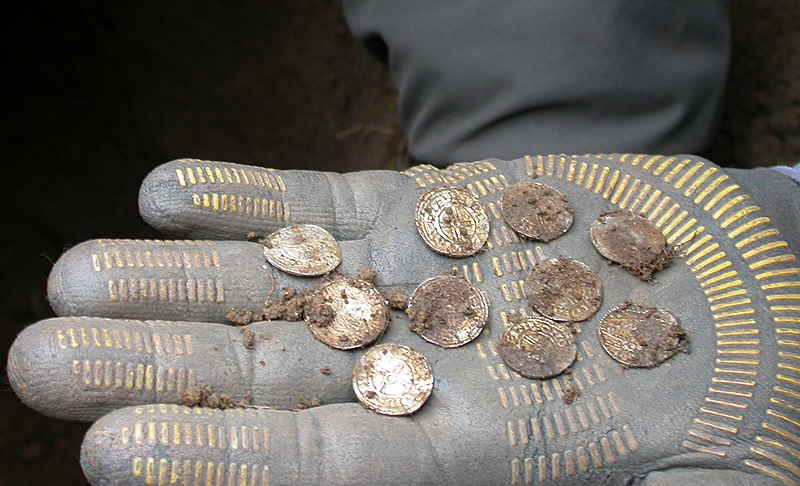 Enkele van de gevonden munten (Weekend Wanderers Club)