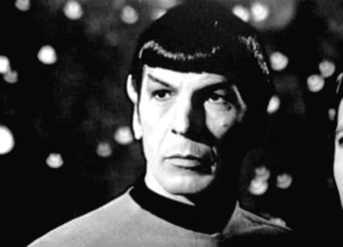 Leonard Nimoy als Mr. Spock