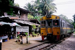 Nam Tok Sai Yok Noi, het huidige eindpunt van de Birma-spoorlijn - cc