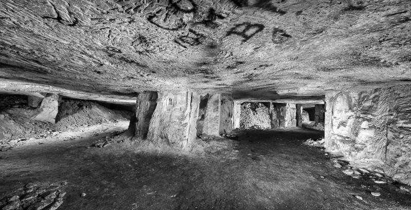 Een grot ergens in de Franse regio Picardië waarin tijdens de Eerste Wereldoorlog troepen gelegerd waren. © Jeffrey Gusky