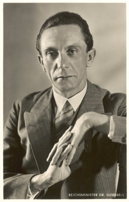 Briefkaart met afbeelding van Joseph Goebbels, ca.1942