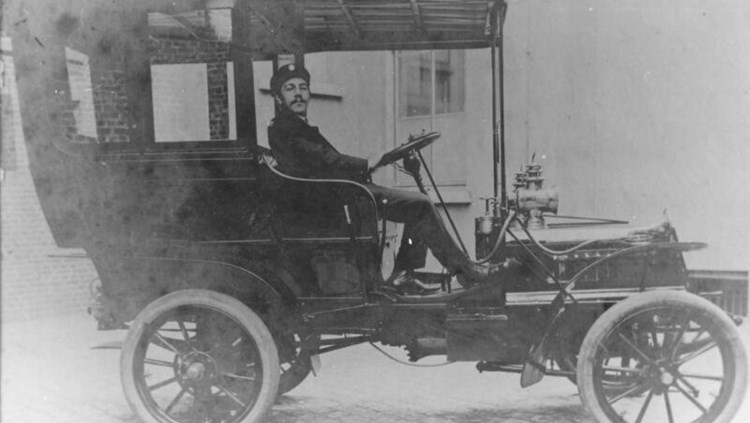 De eerste auto van Roosendaal (1908)