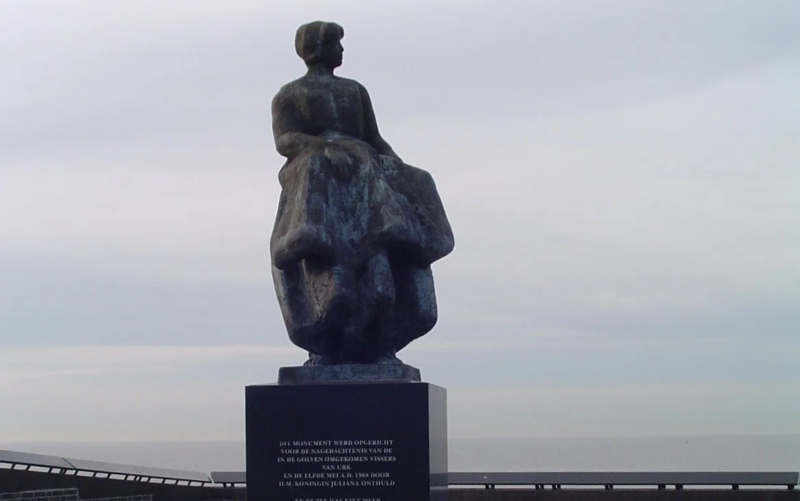 Urker vissersmonument - monument ter nagedachtenis aan de op zee omgekomen vissers