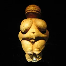 De Venus van Willendorf (CC BY-SA 3.0 - Plp)