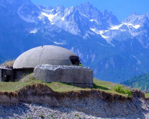 Bunker in de Albanese alpen