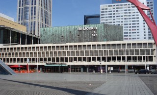 De Doelen aan het Schouwburgplein (cc - F. Eveleens)