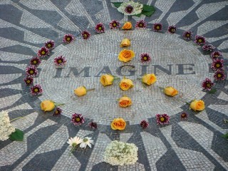 Herdenkingsmonument voor John Lennon in Central Park - cc
