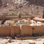 Het Sint Katharinaklooster in de Sinaï woestijn (Marc Ryckaert - cc)