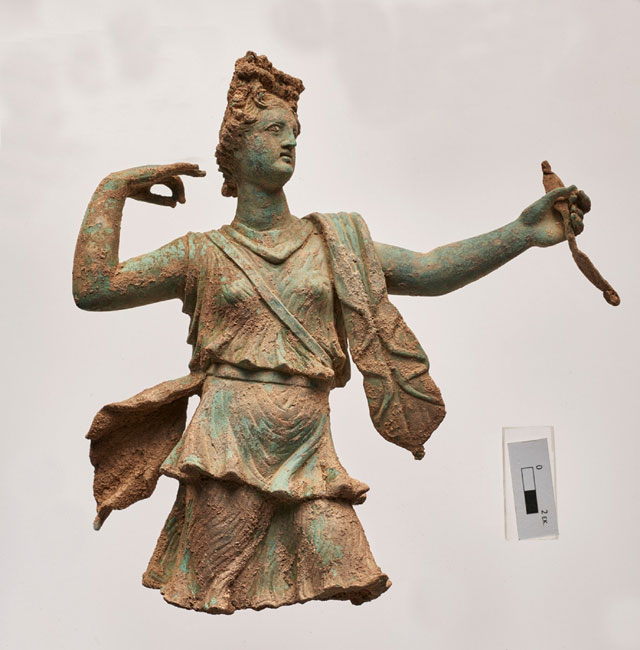 Beeld van Artemis (yppo.gr)