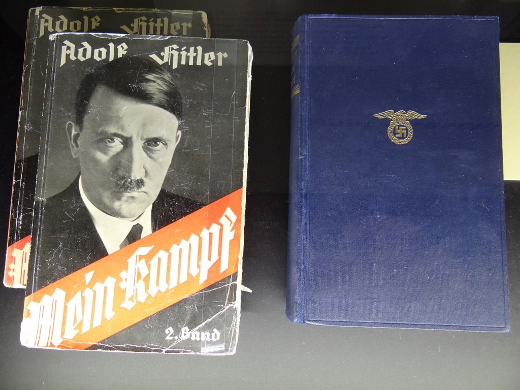 Exemplaren van Mein Kampf - cc