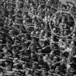 Man die het nazi salute weigert