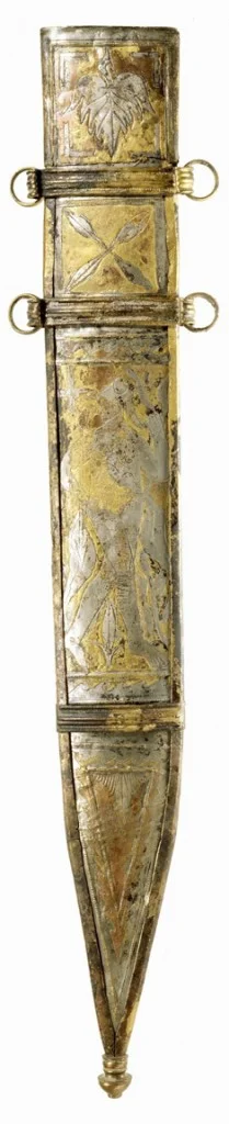 In de Bijlandse Waard zijn honderden vondsten gedaan, waaronder deze verzilverde zwaardschede. - © Rijksmuseum van Oudheden, Leiden