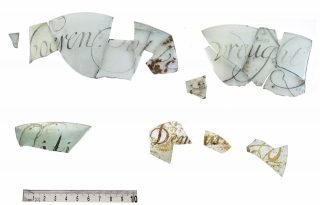 Gegraveerd glas van Maria Tesselschade gevonden (gemeente Alkmaar)