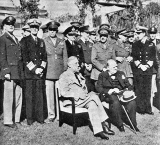 Roosevelt en Churchill tijdens de conferentie van Casablanca