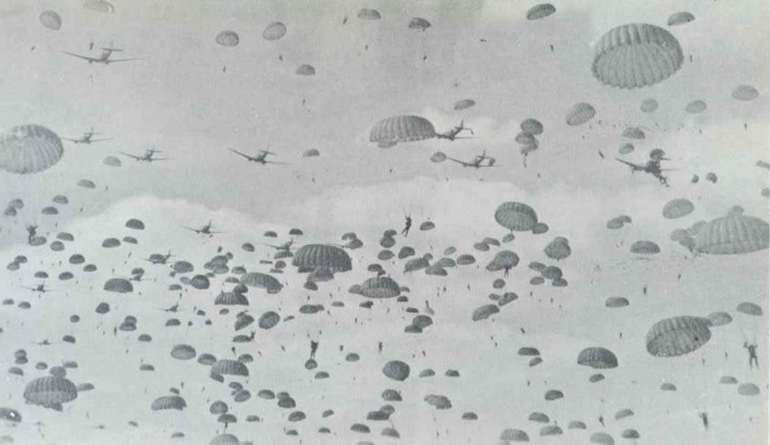 Parachutisten gedropt, september 1944. Bron: marketgarden1944.nl