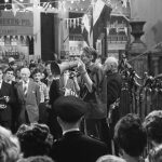 Bert Haanstra tijdens de opnames van de film 'De Zaak M.P.', 1960 (cc - NA - Anefo)