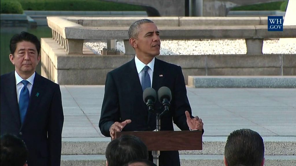Obama bij het monument in Hiroshima